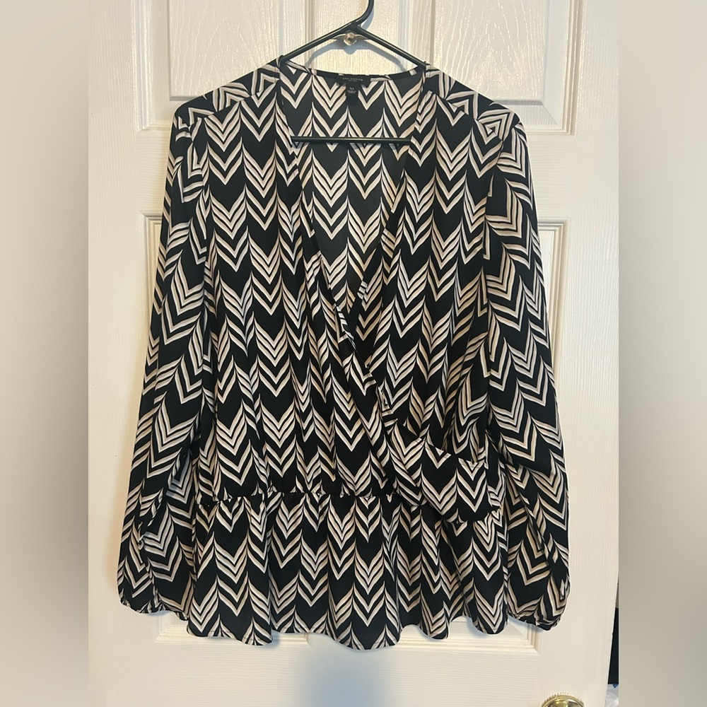 Ann Taylor Black and White Chevron Blouse